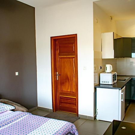 Le First Concept Apartment Dakar Luaran gambar
