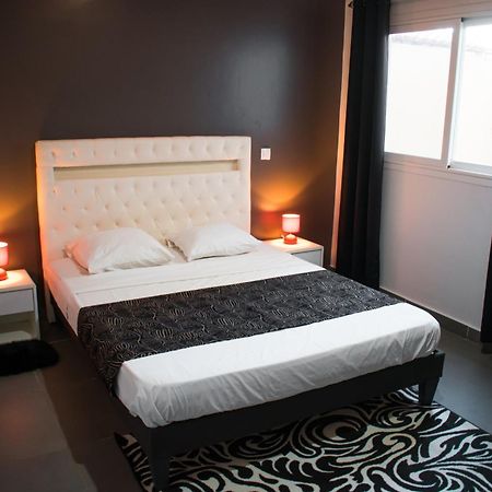 Le First Concept Apartment Dakar Luaran gambar