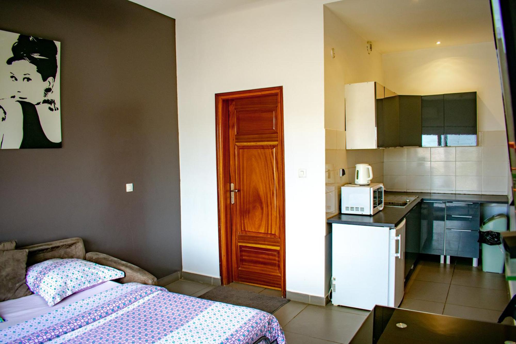 Le First Concept Apartment Dakar Luaran gambar