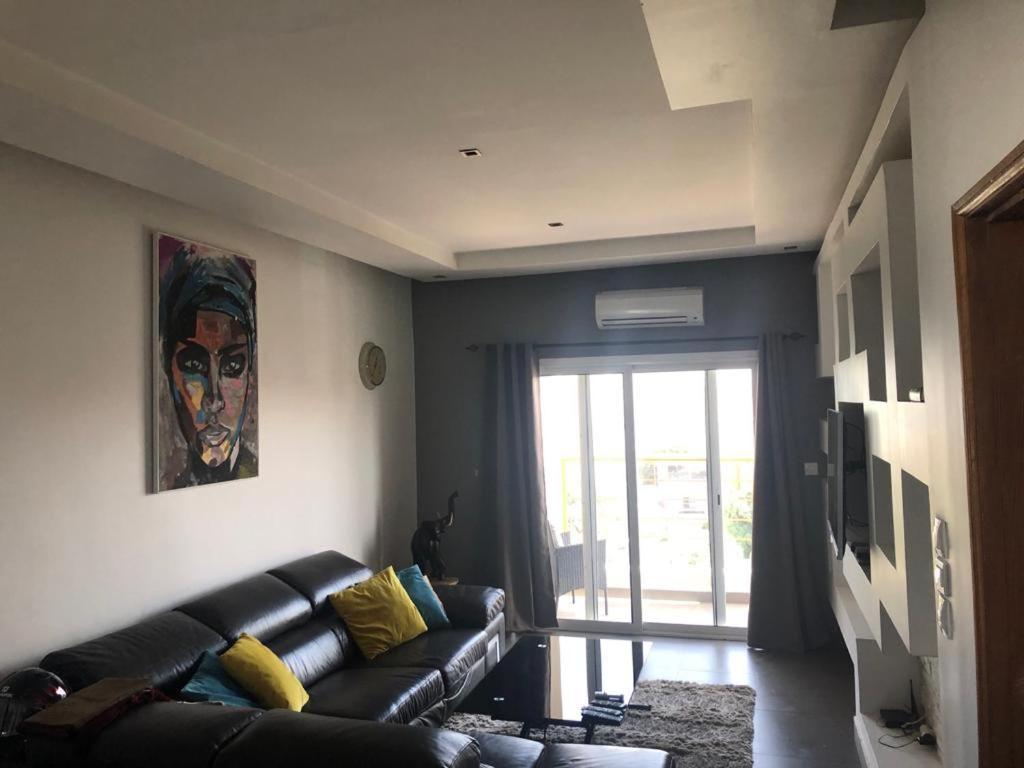 Le First Concept Apartment Dakar Luaran gambar