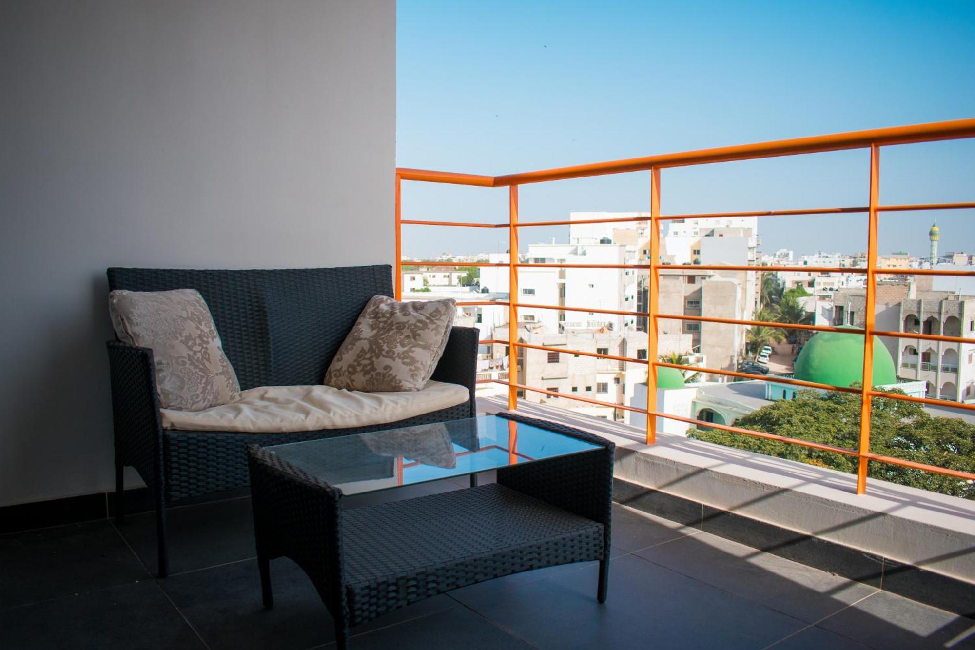 Le First Concept Apartment Dakar Luaran gambar